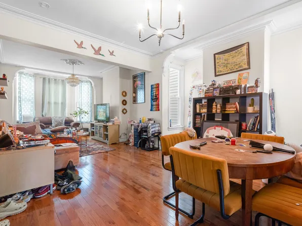 106 Reservoir Avenue image 16 of 27