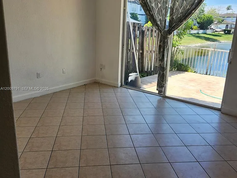 11425 NW 76th Ter #0 — Photo 12