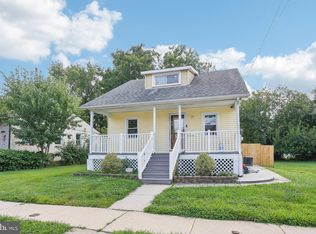 424 Pershing Ave, Collingdale, PA 19023