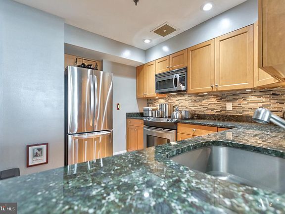 4th image of 50 N Front St #56-202