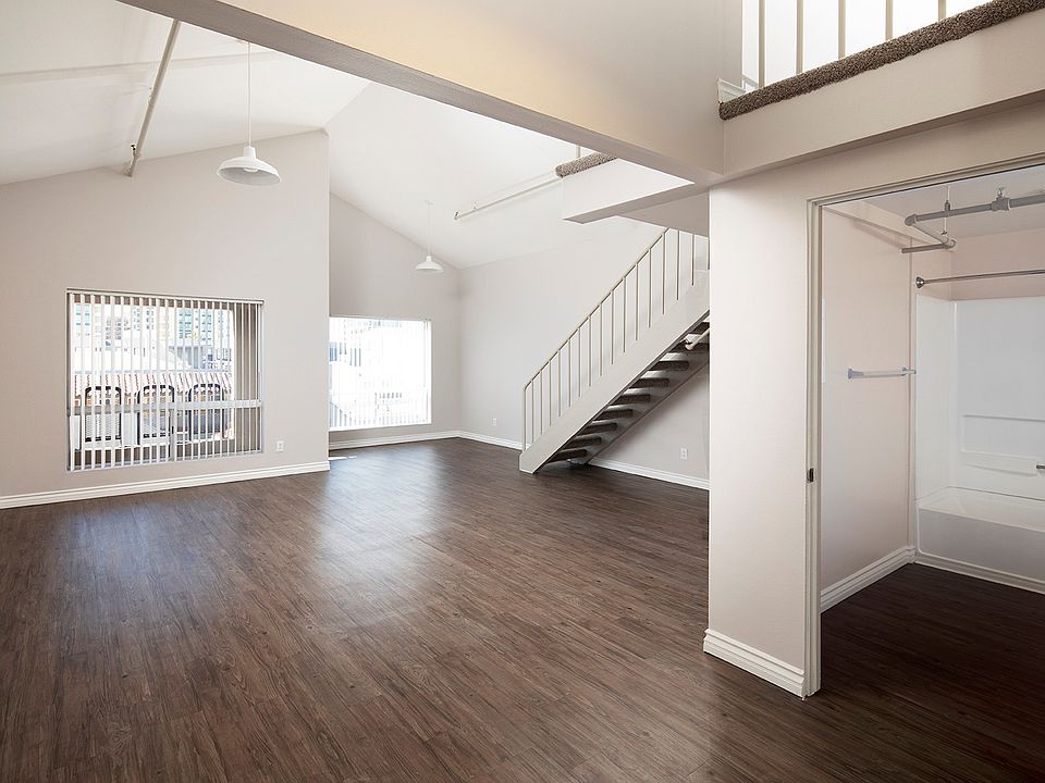 1st image of 302 Island Ave APT 433