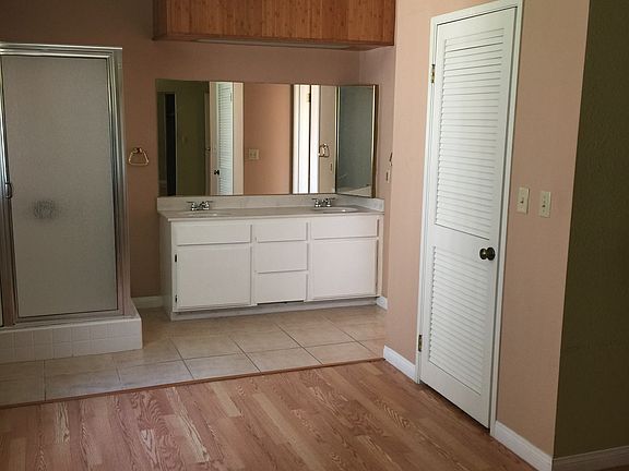 2nd image of 4738 Obannon Dr APT A