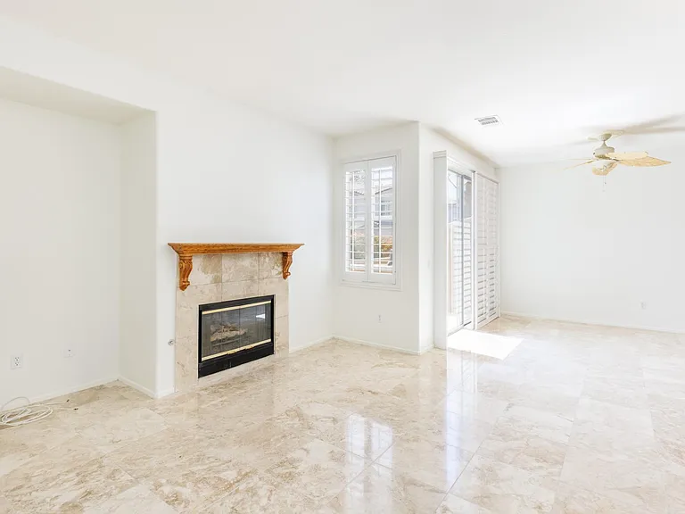 25403 Great Lake Ct — Photo 11