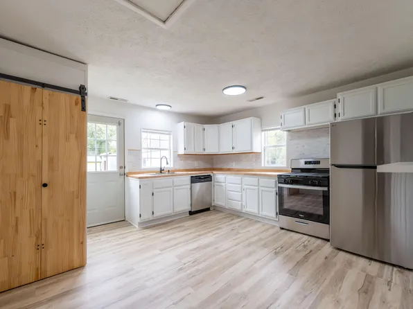 2115 N Weller Avenue, Springfield, MO 65803