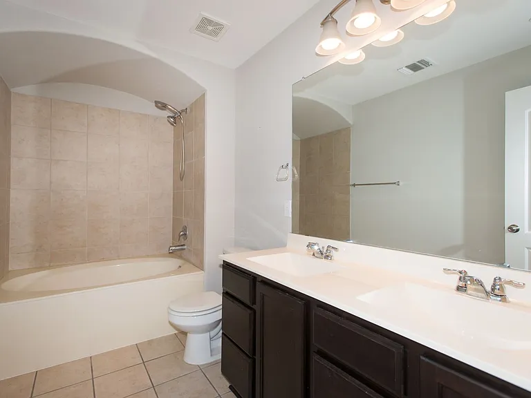 1620 Bryant Dr #103 — Photo 16
