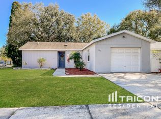 11511 Blackbark Dr, Riverview, FL 33579