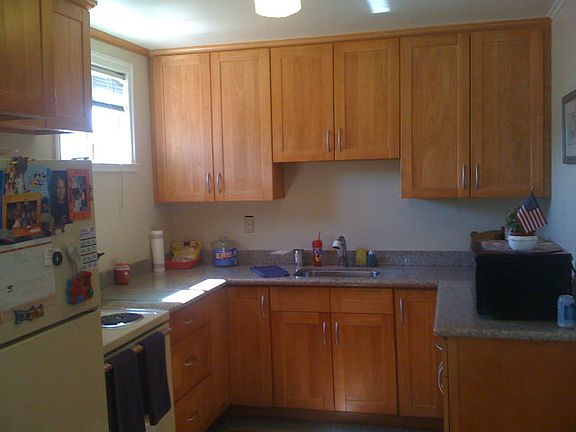 3rd image of 15 King Ct