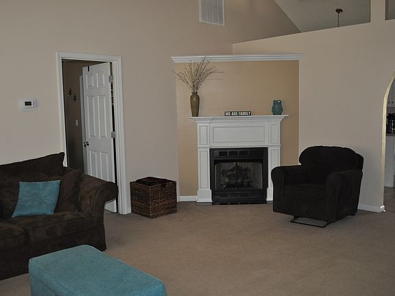4th image of 2051 Mallard Creek Dr