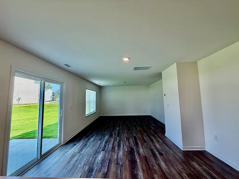 113 Vignette Dr — Photo 9