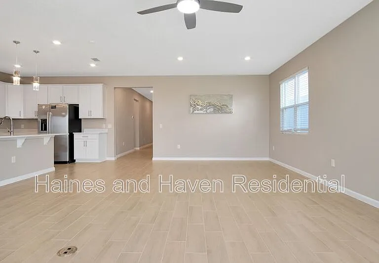 3324 Chicory Ct — Photo 12