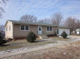 207 1st St, Rippey, IA 50235