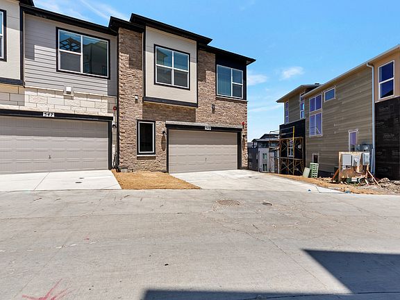 2nd image of 549 Canary Ln