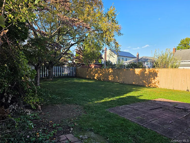 220 Raff Ave — Photo 22