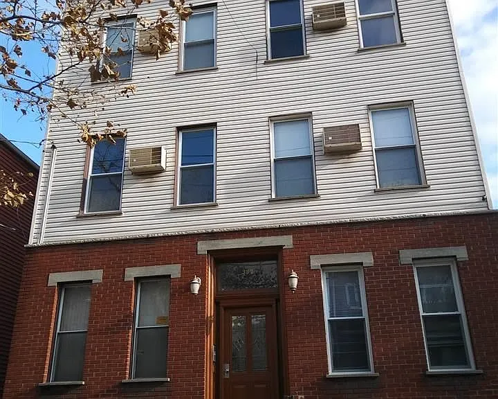 352 New York Ave #1/1L — Photo 12