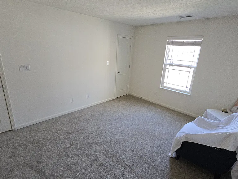 1710 Foudray Cir S — Photo 32