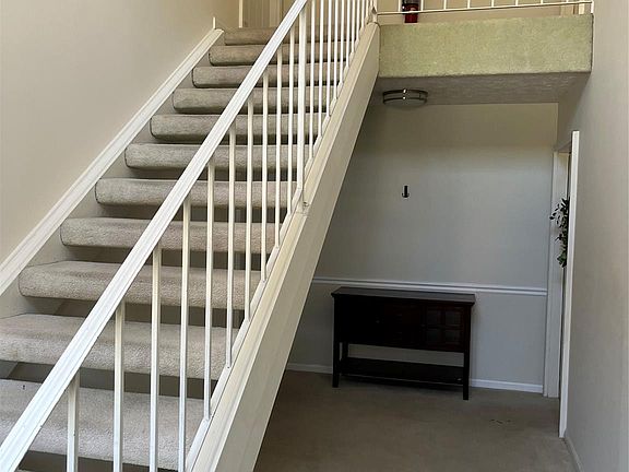5th image of 1763 Haywood Manor Rd #D