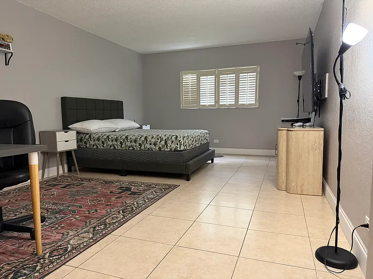 800 NE 195th St #211 — Photo 3