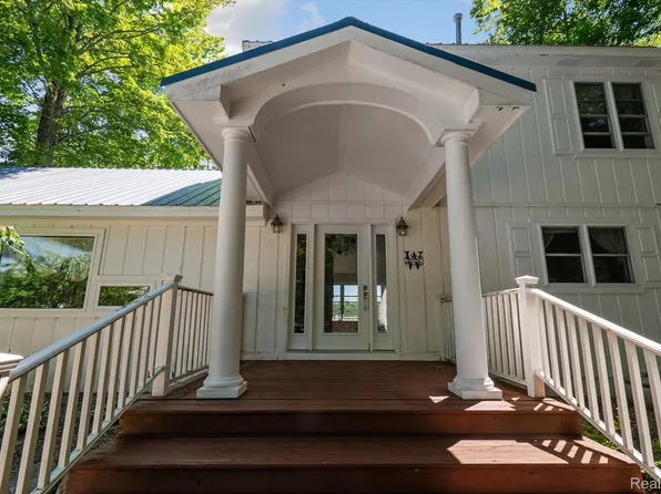 7228 W Blue Lake Rd NE, Kalkaska, MI 49646