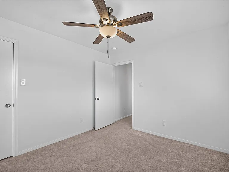 1806 Oak Ridge Dr — Photo 33