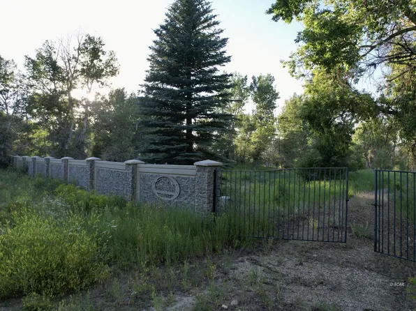 111 Stonehaven Cir, Lamoille, NV 89828