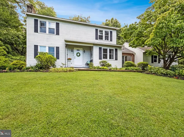 213 Longwood Rd, Kennett Square, PA 19348