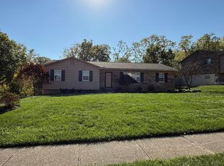 2701 Valley Trails Dr, Villa Hills, KY 41017