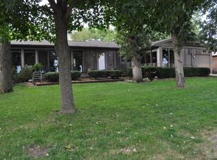 2502 N Shore Dr, Clear Lake, IA 50428