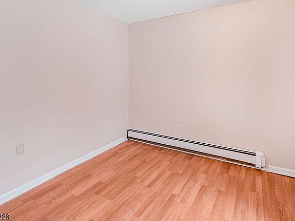 5th image of 77 Swartswood Rd #1A