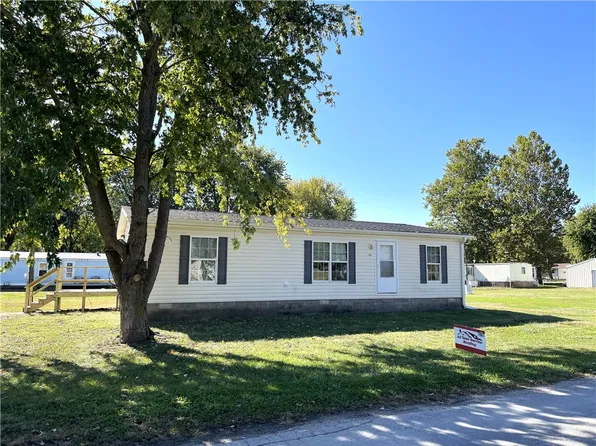 203 W Buchanan St, Tower Hill, IL 62571