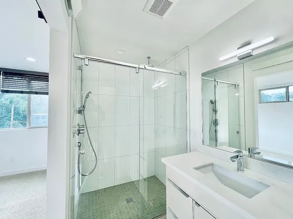 2508 SW Findlay St, Seattle, WA 98106