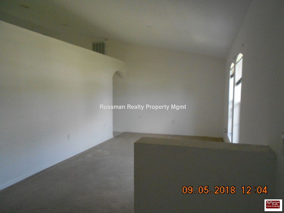 2nd image of 3413 33rd St