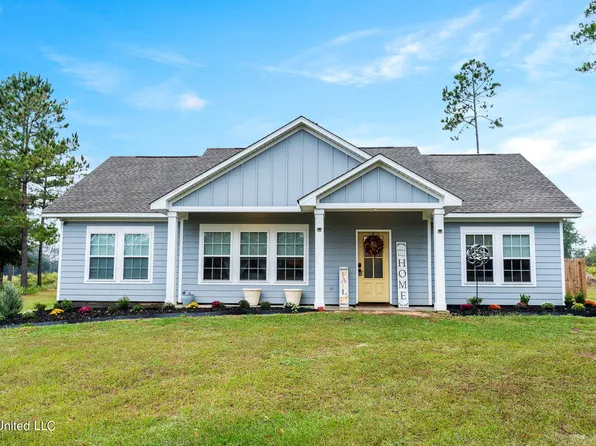 113 Albert Davis Rd, Lucedale, MS 39452