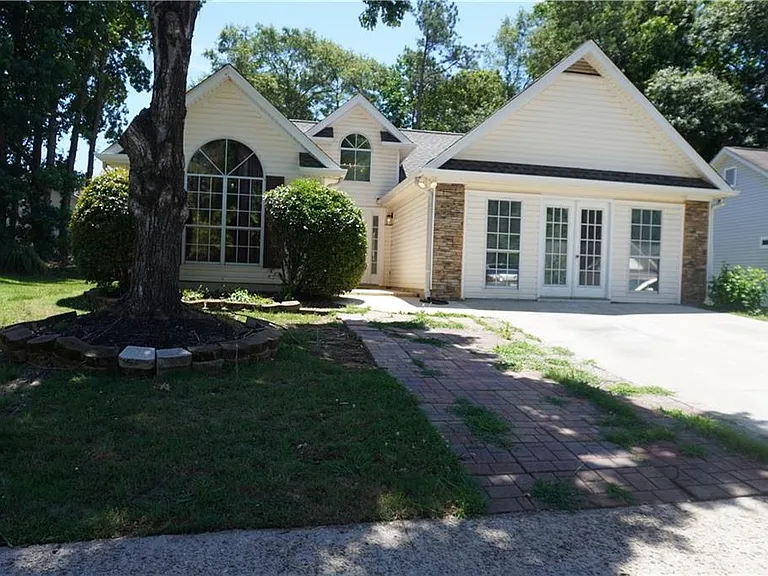 626 Beaver Run Trce — Photo 1