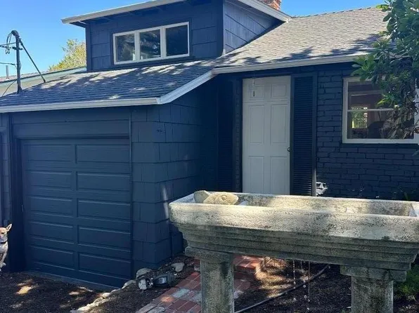 1033 Carmelo St, Monterey, CA 93940