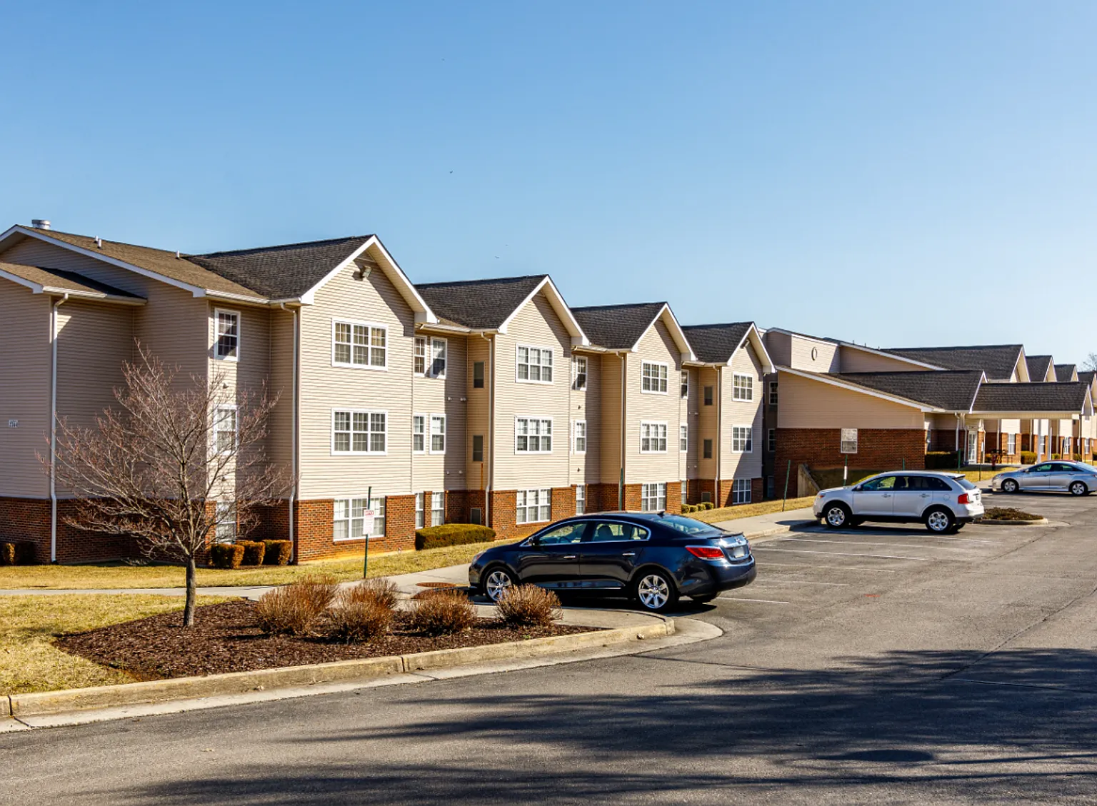 Blue Ridge Village Apartments — Photo 1