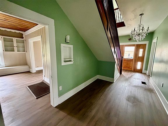 4th image of 407 S Lamar St