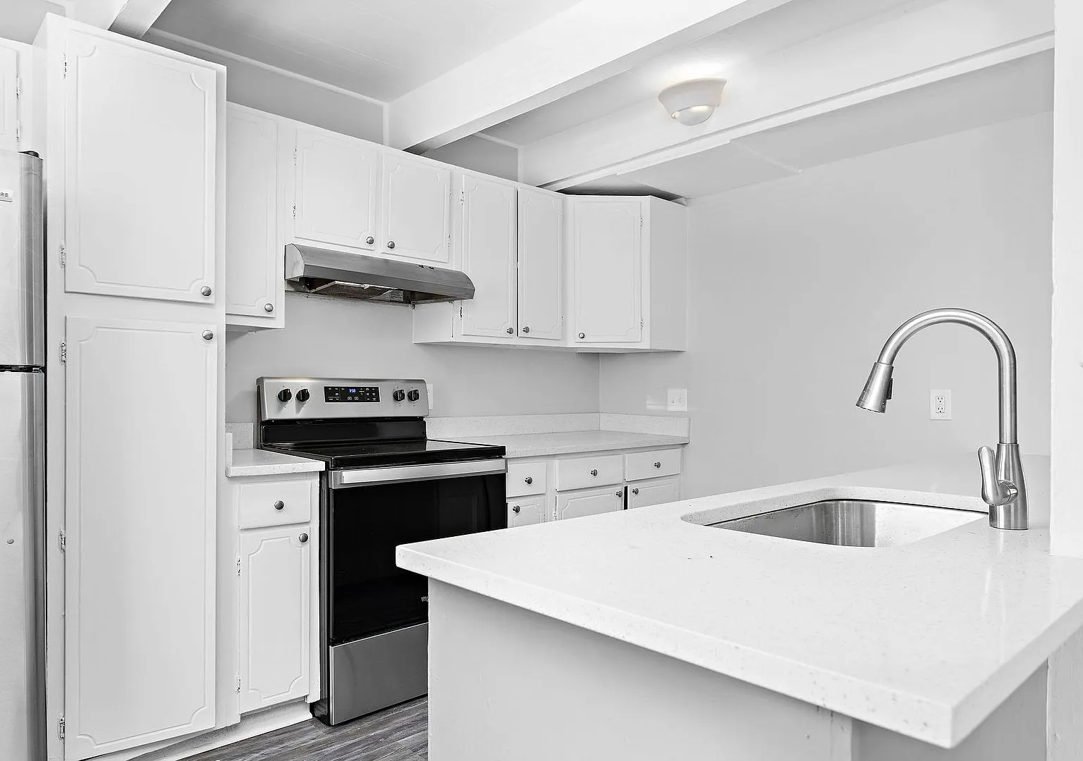 Redwood Village Townhomes — Photo 1