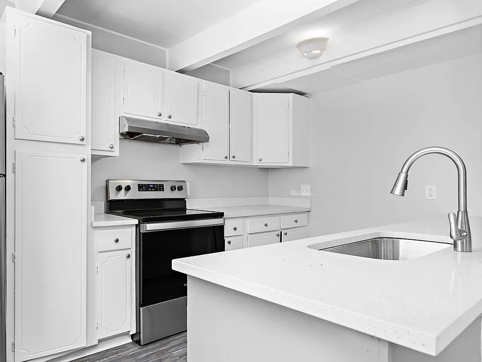Redwood Village Townhomes