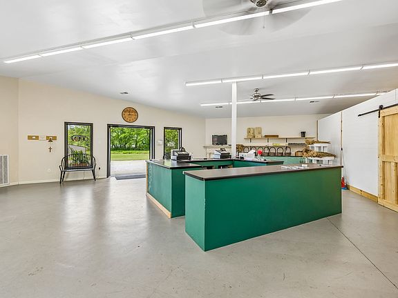 26th image of 2461 Bodenham Rd