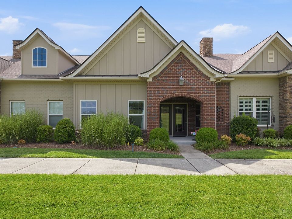 1st image of 208 Siegert Pl