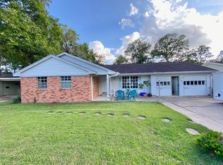 5055 Swallow Dr, Beaumont, TX 77707