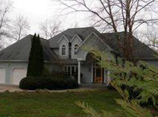 510 Sneaking Creek Dr, Hayesville, NC 28904