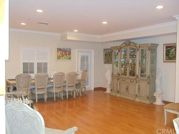 5th image of 536 N Maryland Ave Unit 101