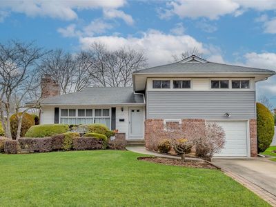 719 Richmond Road, East Meadow, NY, 11554