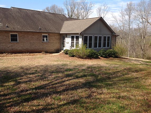 Peaceful, private backyard