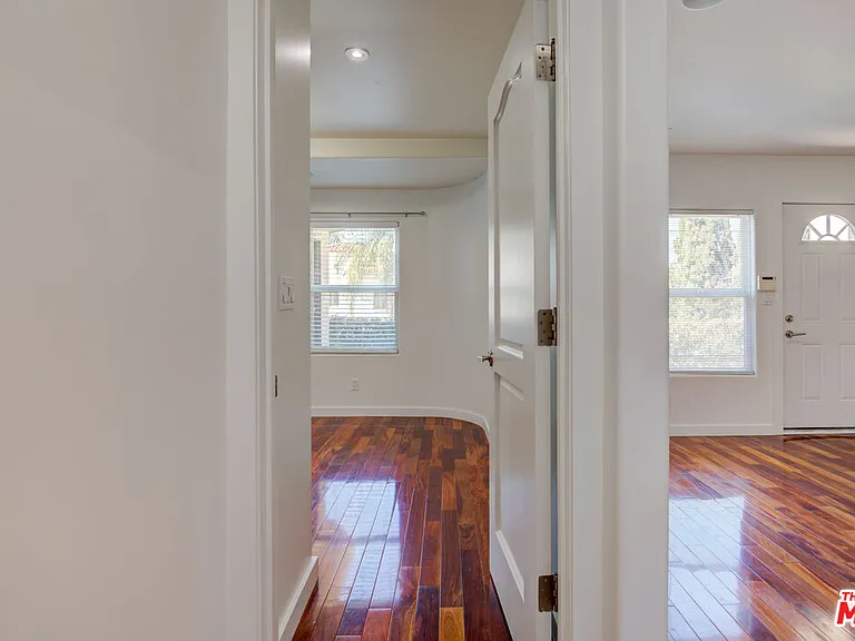 932 S Shenandoah St #5 — Photo 8