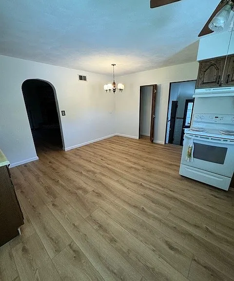 371 Urbanna Dr — Photo 15