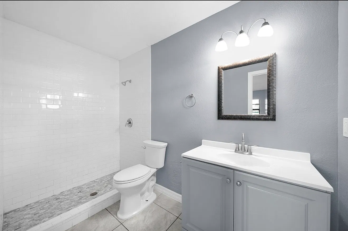3 bed, 1278 sqft, $2,000 — Photo 3