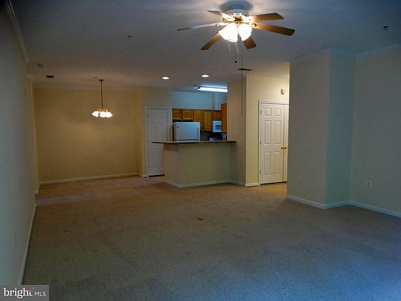 5th image of 3521 Piney Woods Pl APT F101