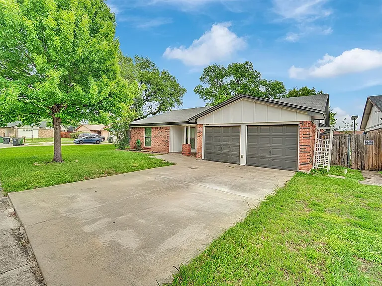 3305 Judy Lynn Dr — Photo 2